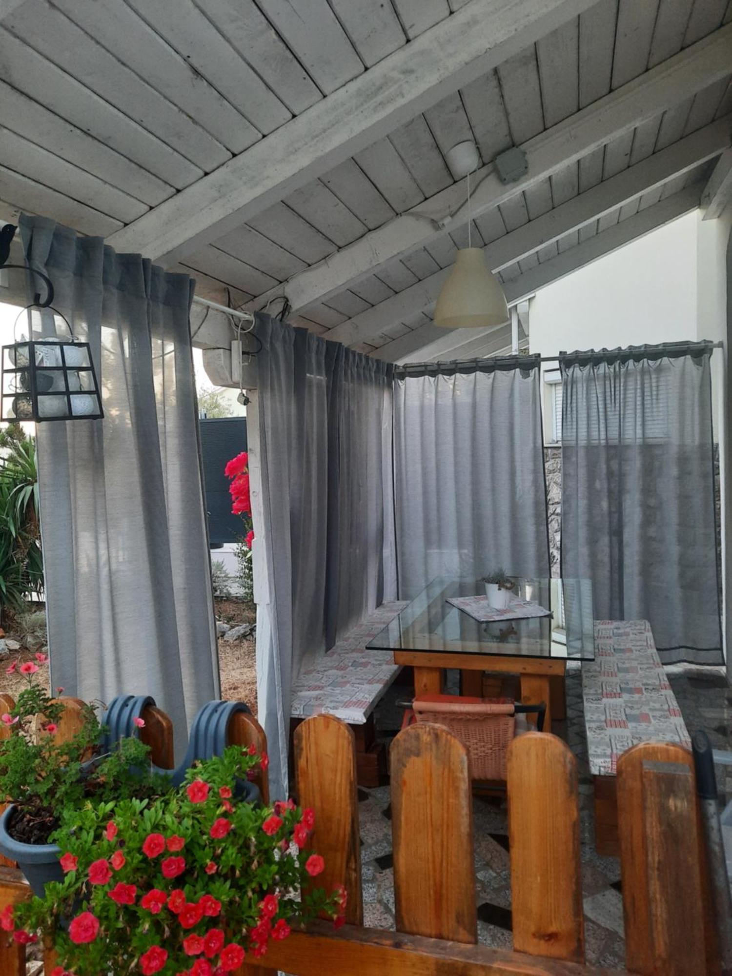 Apartmani Darko Kornić Exterior foto